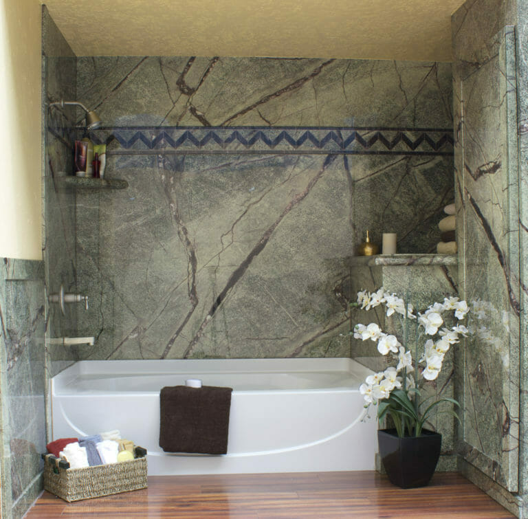 Bathroom Remodeling: Choosing Your New Bathtub