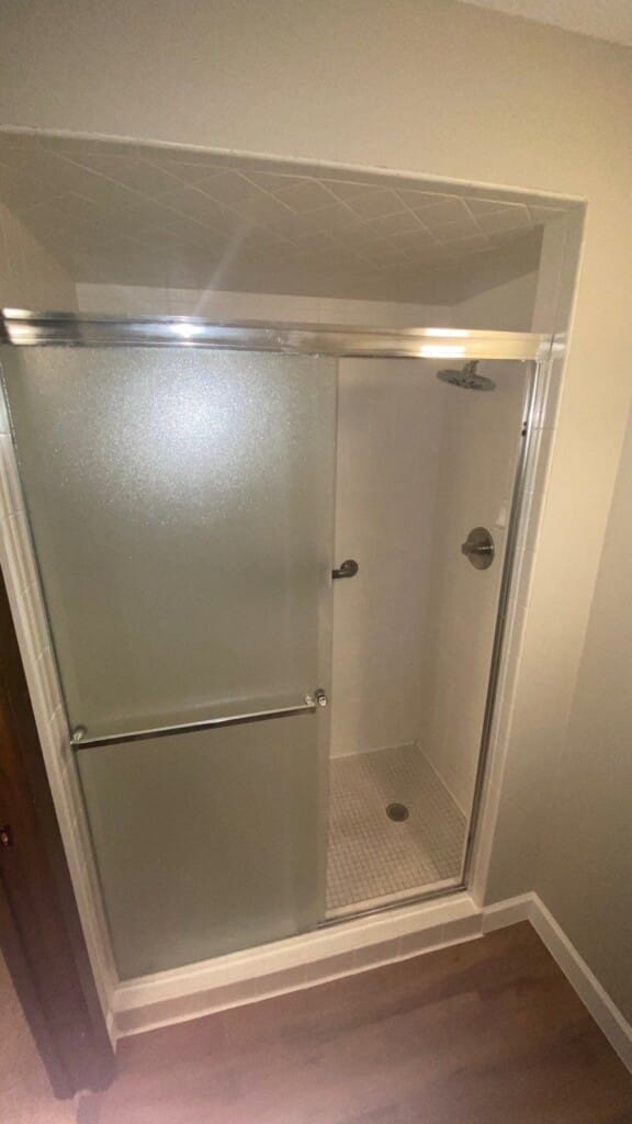 Before - Bathroom Remodel, Collegeview Rd, Bloomington, MN 55437