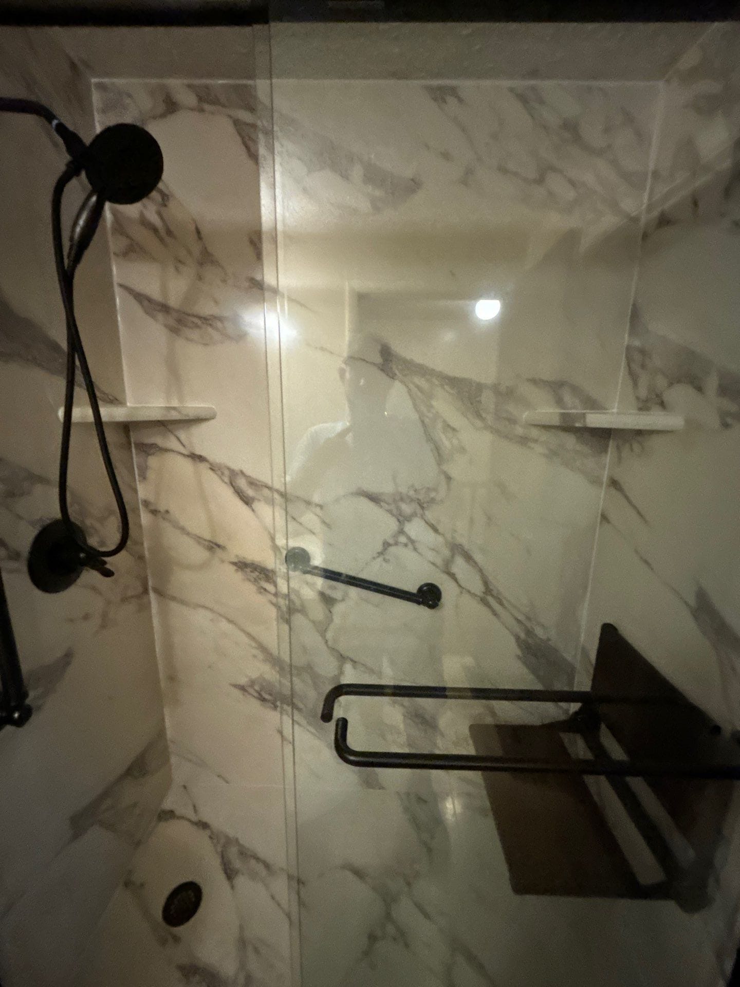  Tub to Shower Conversion, Dickie Beal Dr, Covington, KY 41011