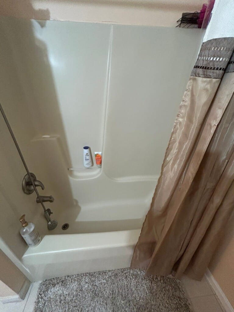 Before - Tub to Shower Conversion, Bennington Dr, Novi, MI 48375