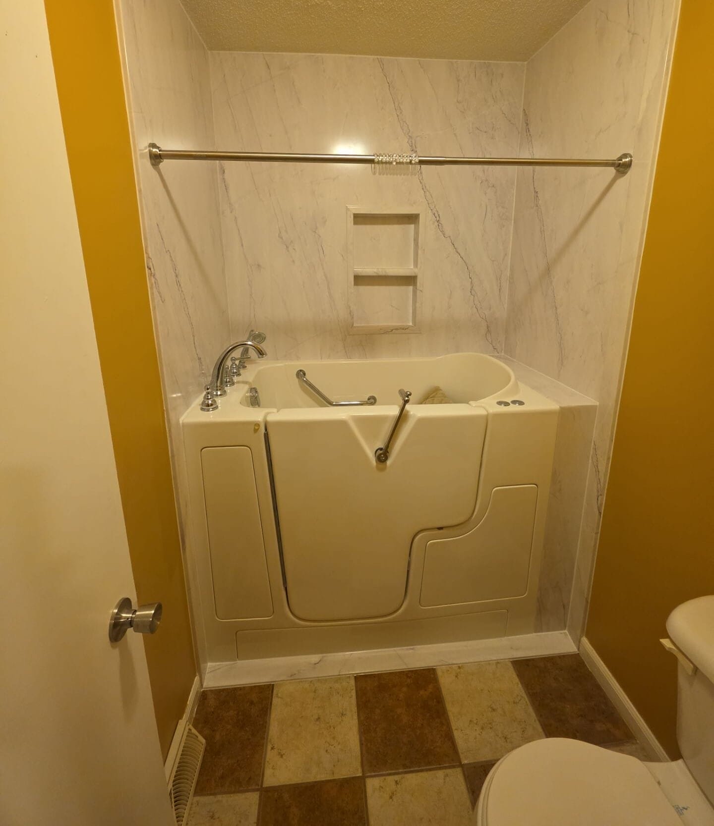 Bathroom Remodel, Waterfront Dr N, Unit A, Columbia, MO 65202