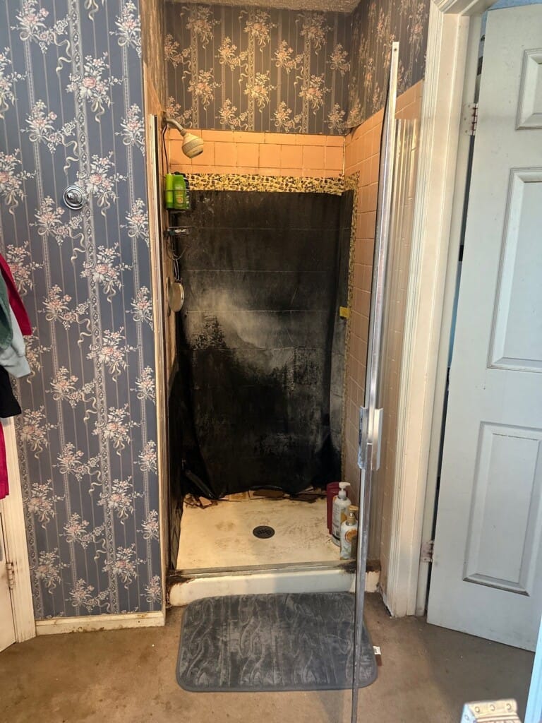 Before - Bathroom Remodel, Snowdon Dr, Arlington, TX 76018