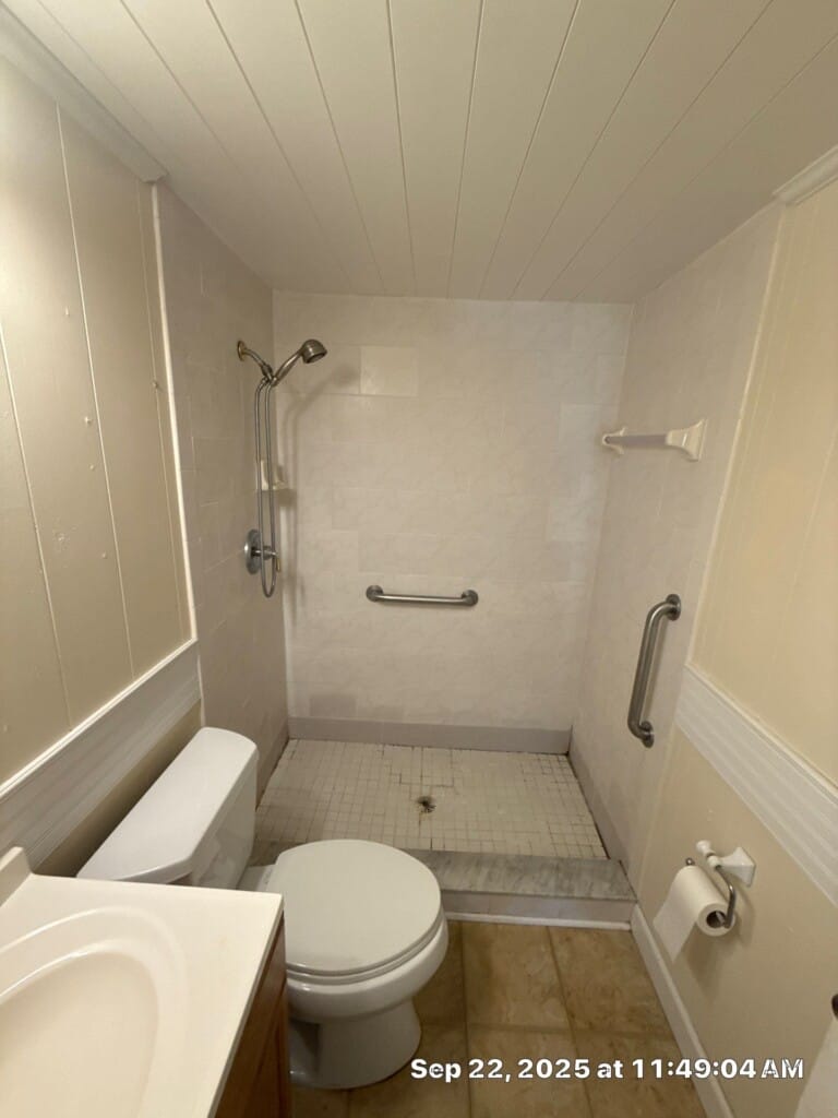 Before - Shower Remodel, 44th Ave N, Saint Petersburg, FL 33709