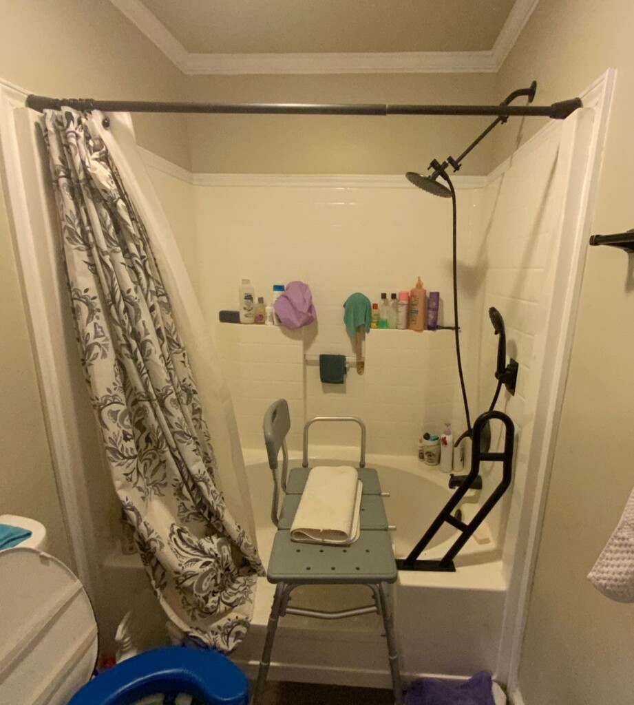Before - Tub To Shower Conversion, Wildflower Drive, Lafayette, LA 70506