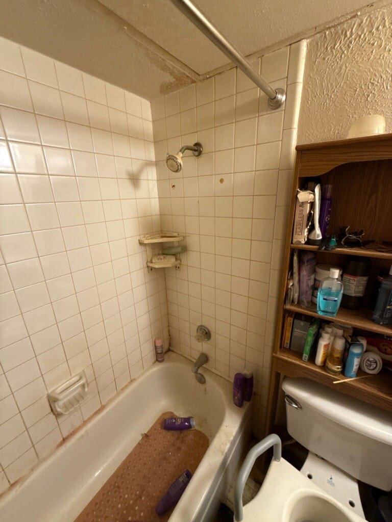 Before - Tub To Shower Conversion, Val Verde Dr, Fort Worth, TX 76133