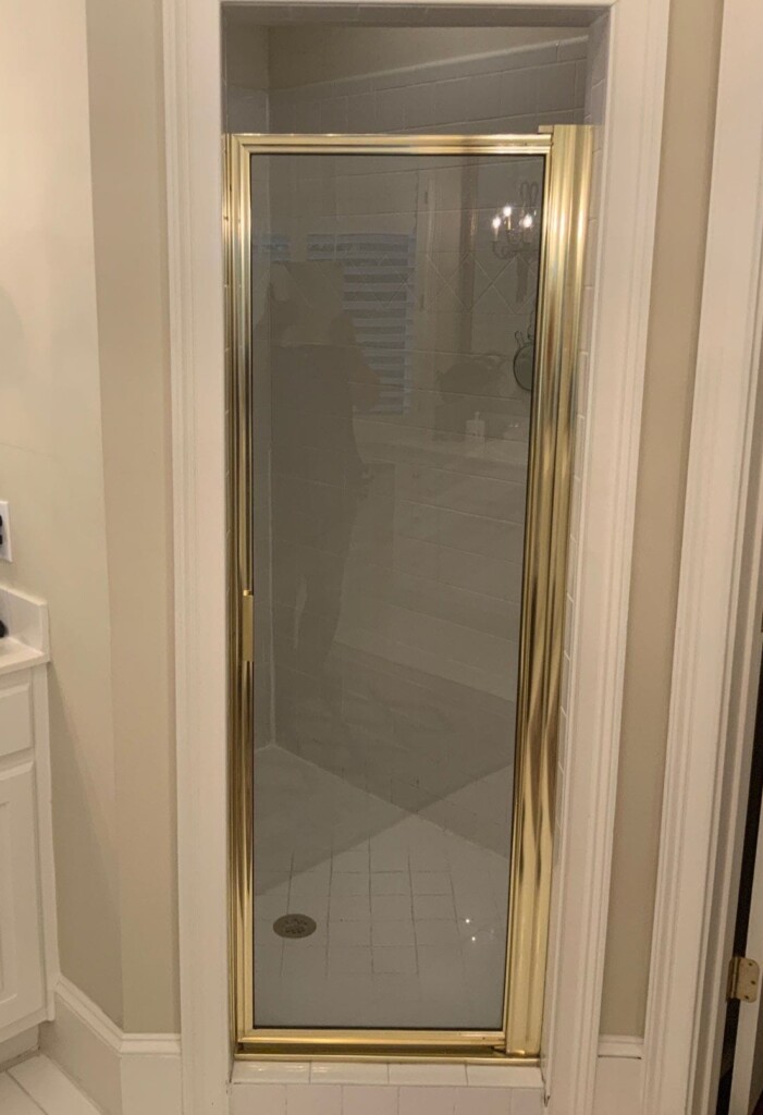 Before - Bathroom Remodel, River Falls Dr, Roswell, GA 30076