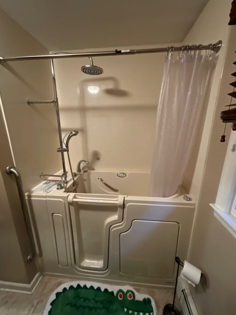 Before - Tub To Shower Conversion, Ryerson Rd, Lincoln Park, NJ 07035