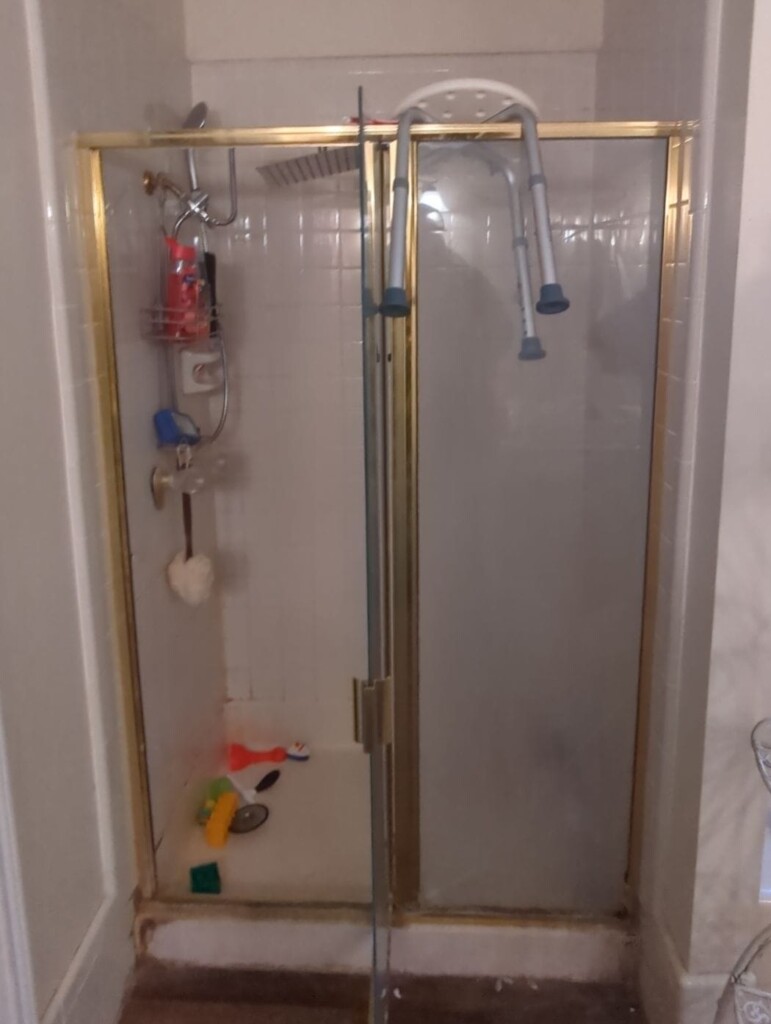 Before - Bathroom Remodel, Trees Dr, Cedar Hill, TX 75104