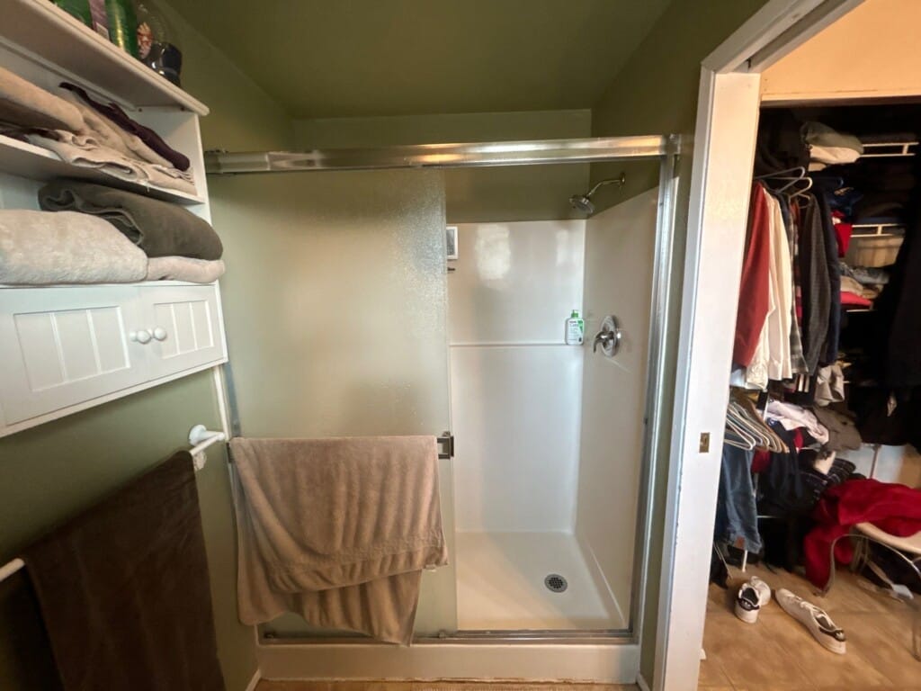 Before - Bathroom Remodel, Northeast 16th St, Bellevue, WA 98008