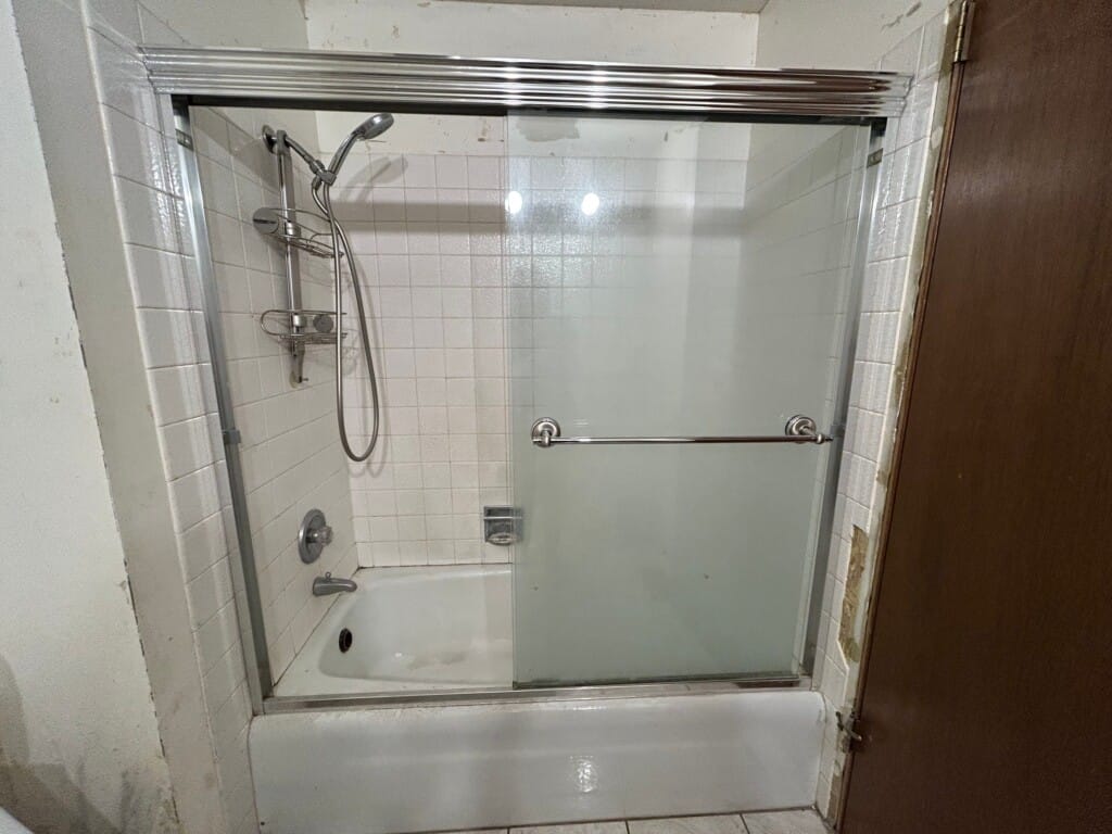 Before - Walk-in Shower Installation, SE Sunset Ct, Portland, OR 97267
