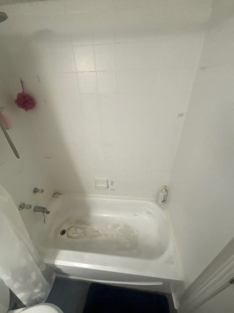 Before - New Bathtub Installation, Greywood Dr, Ottawa, ON K1C 7L9