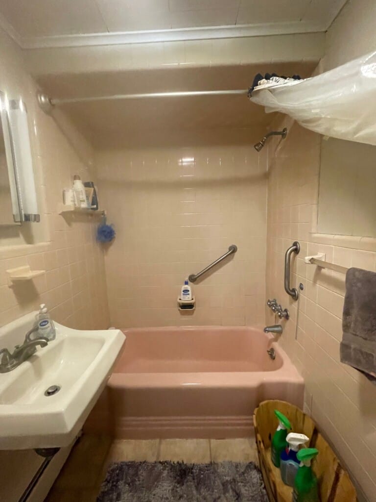 Before - Tub To Shower Conversion, E Coyote Springs Dr, Saint George, UT 84790