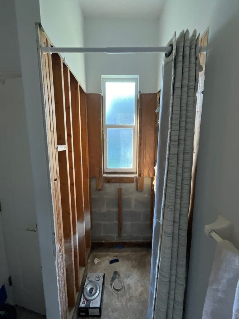 Before - Shower Installation, Chuluota Rd, Orlando, FL 32820