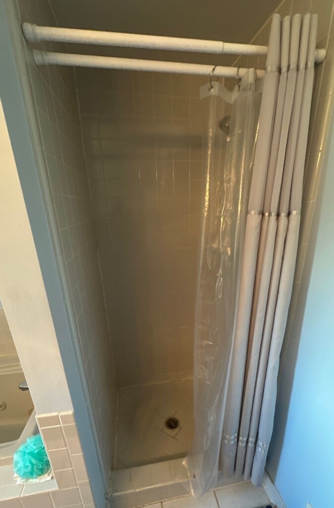 Before - Bathroom Remodel, Provencial Dr, Macomb Twp, MI 48044