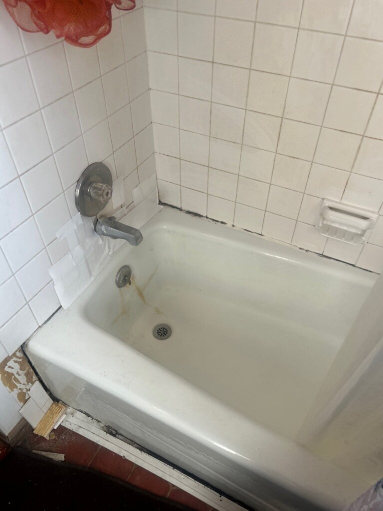 Before - New Bathtub Installation, Bushnell Drive Apt F, Columbia, MO 65201