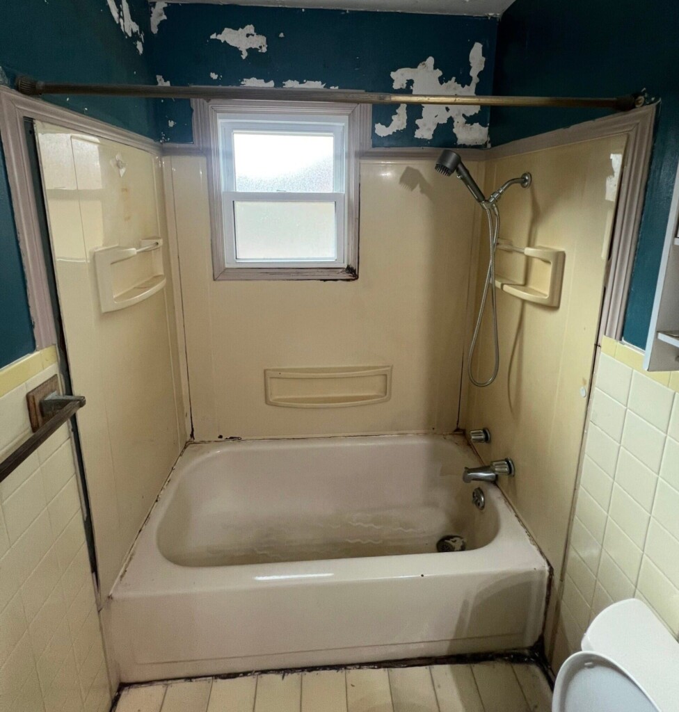 Before - Bathroom Remodel, E 53rd Terrace, Raytown, MO 64133
