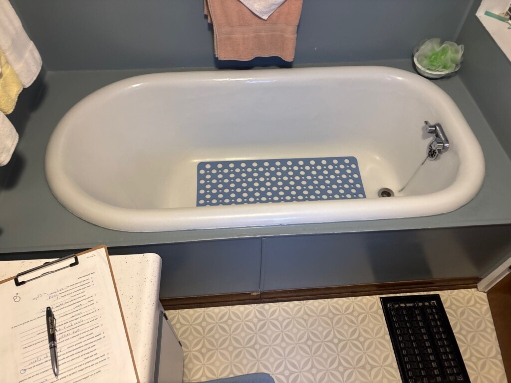 Before - Bathroom Remodel, First St NW, Grand Rapids, MI 49504