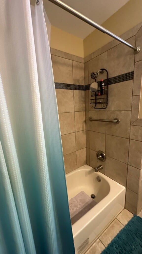 Before - Tub To Shower Conversion, Solta Dr, Dallas, TX 75218