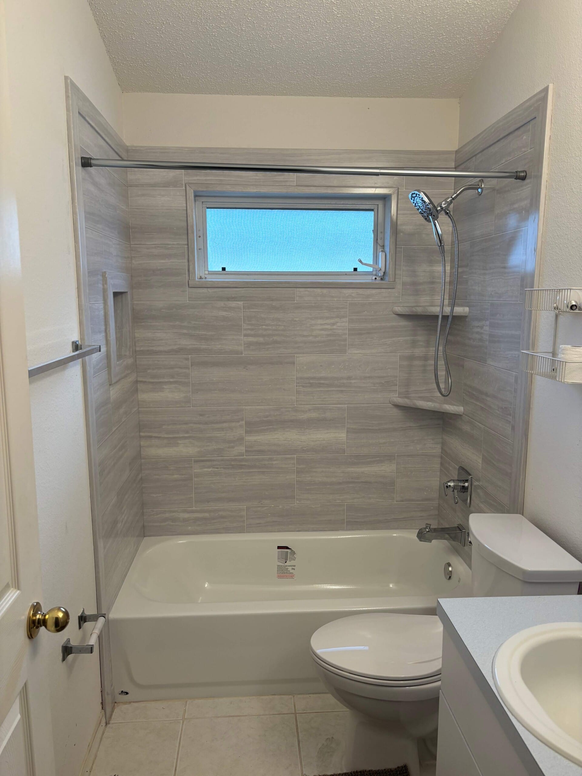 Bathroom Remodel, Hollister Rd, Toronto, ON M9C 4M6