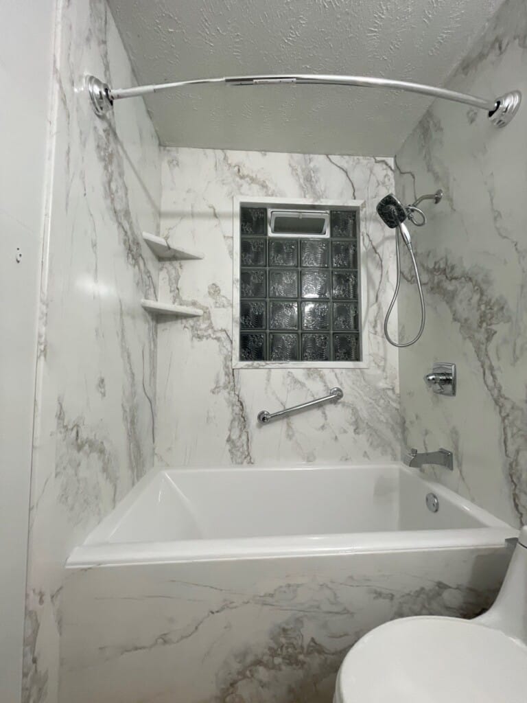 After - Bath & Shower Combo, Nelson St, Lincoln, NE 68521