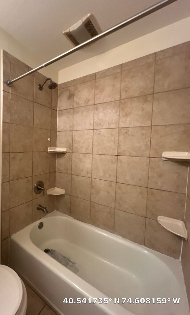 Before - Bath & Shower Combo, Sherwood Close, Hillsborough Township, NJ 08844