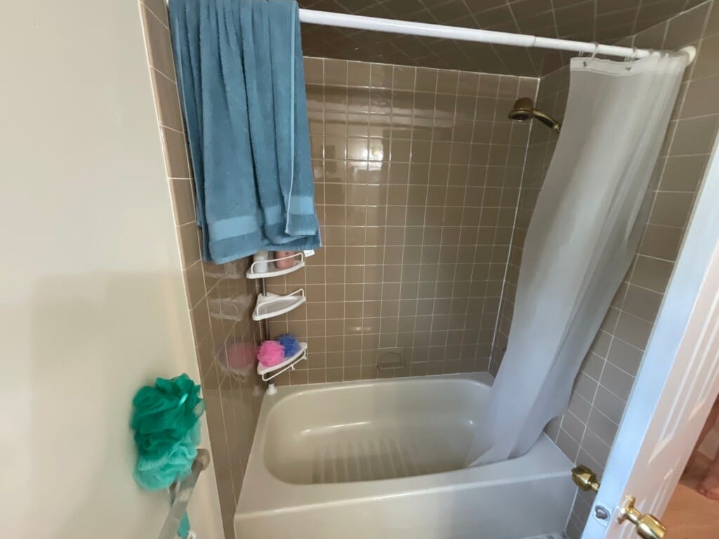 Before - Tub To Shower Conversion, Vince Rd, Somerset, NJ 08873