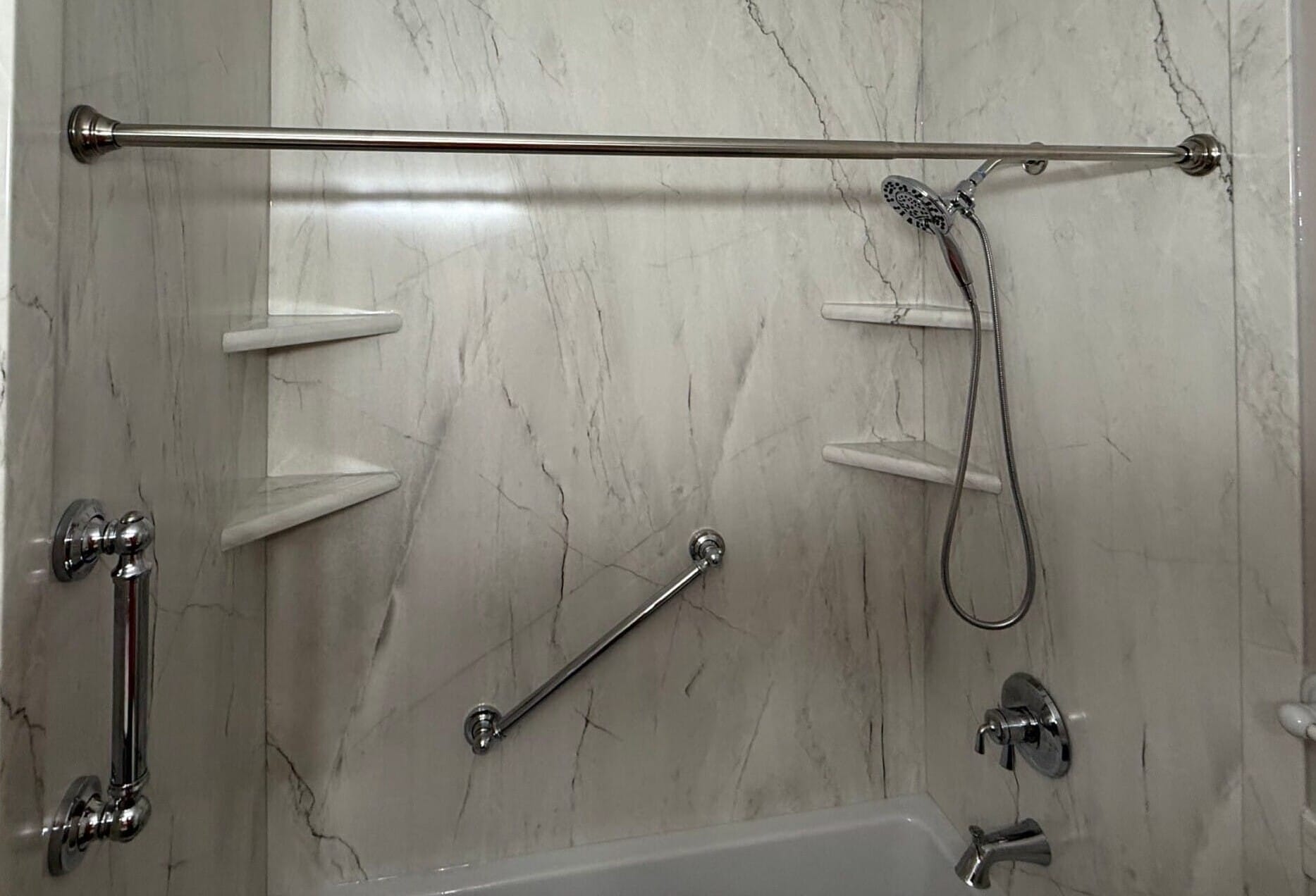 Bath & Shower Combo, Asbury Place, Owensboro, KY 42303