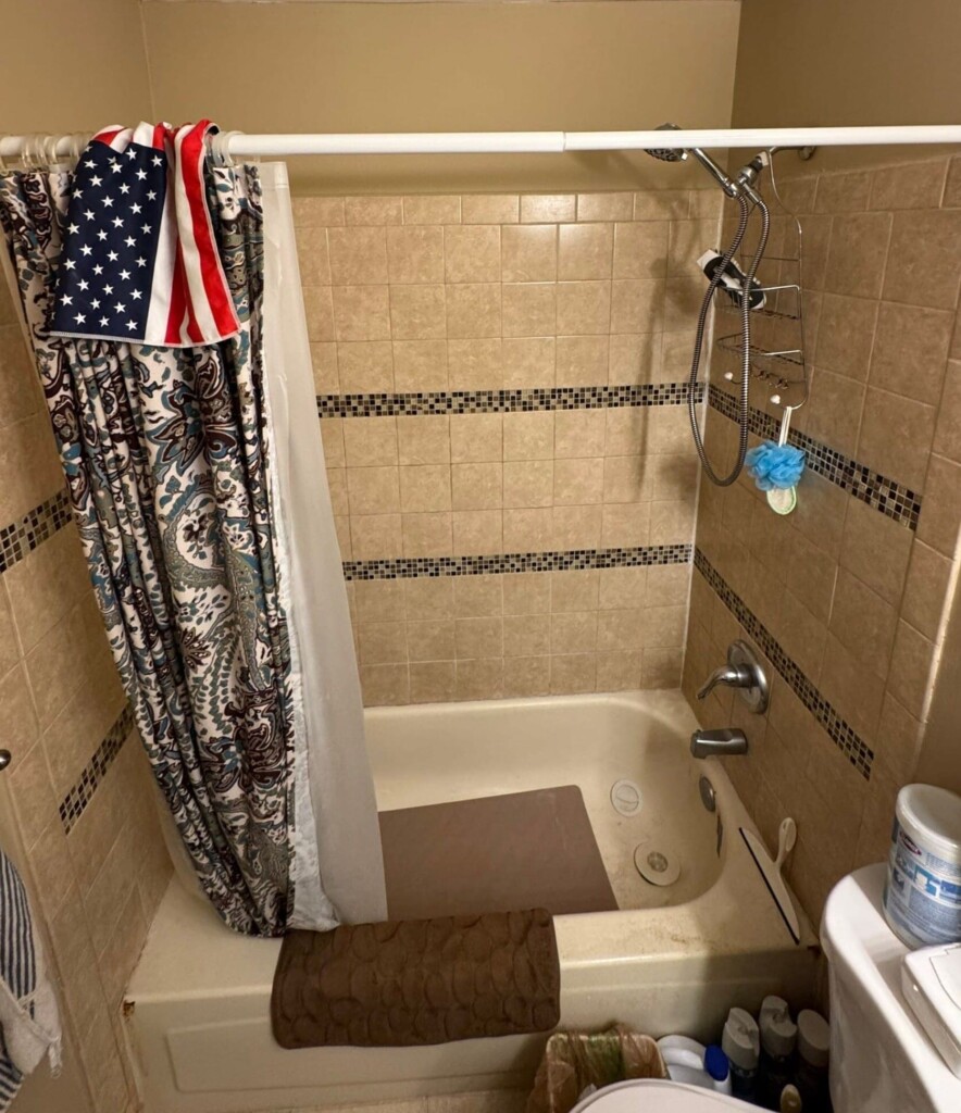 Before - Bath & Shower Combo, Sunrise Dr, Whippany, NJ 07981