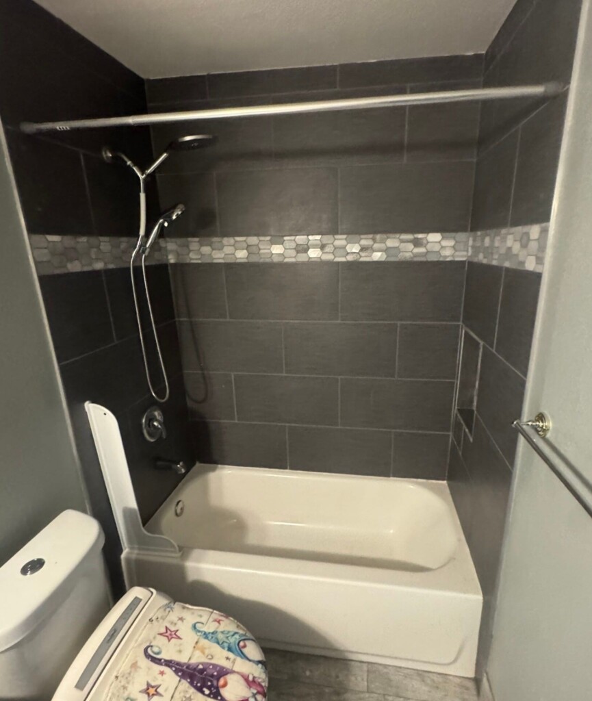 Before - Tub To Shower Conversion, Touchstone Ct, Mansfield, TX 76063