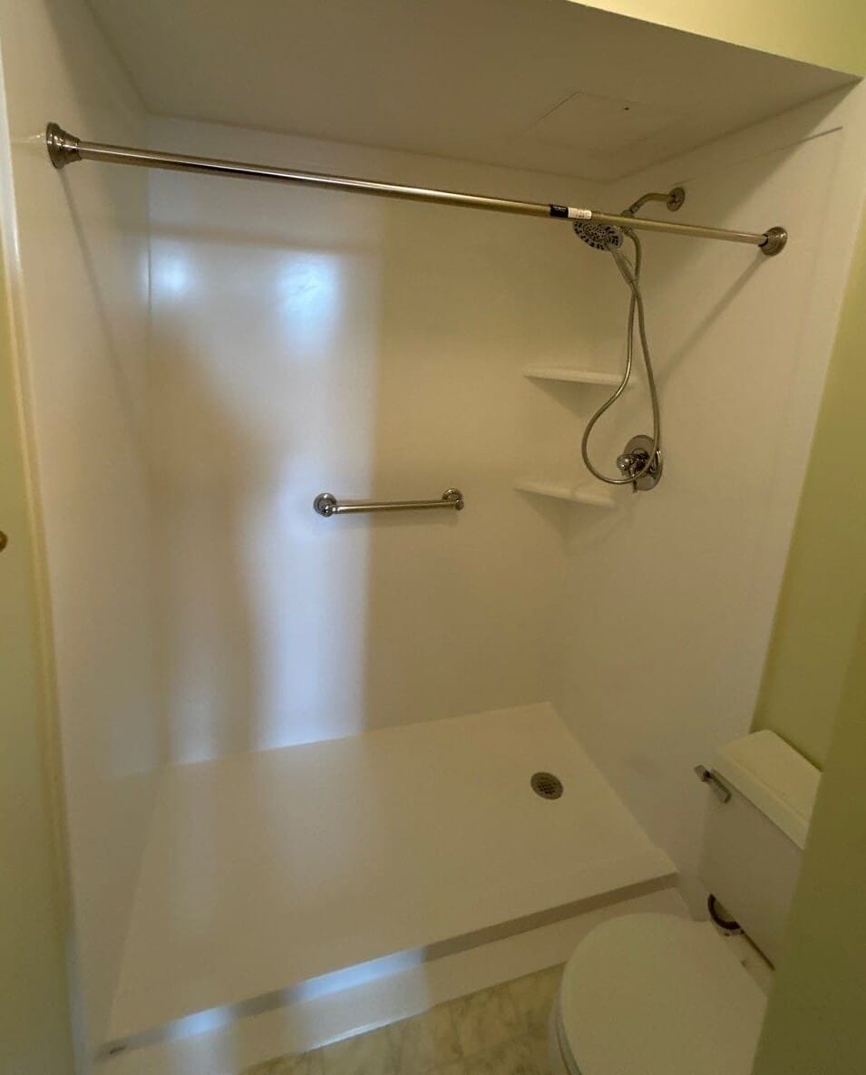 Tub To Shower Conversion, Edgcumbe Rd, #1006, St Paul, MN 55105