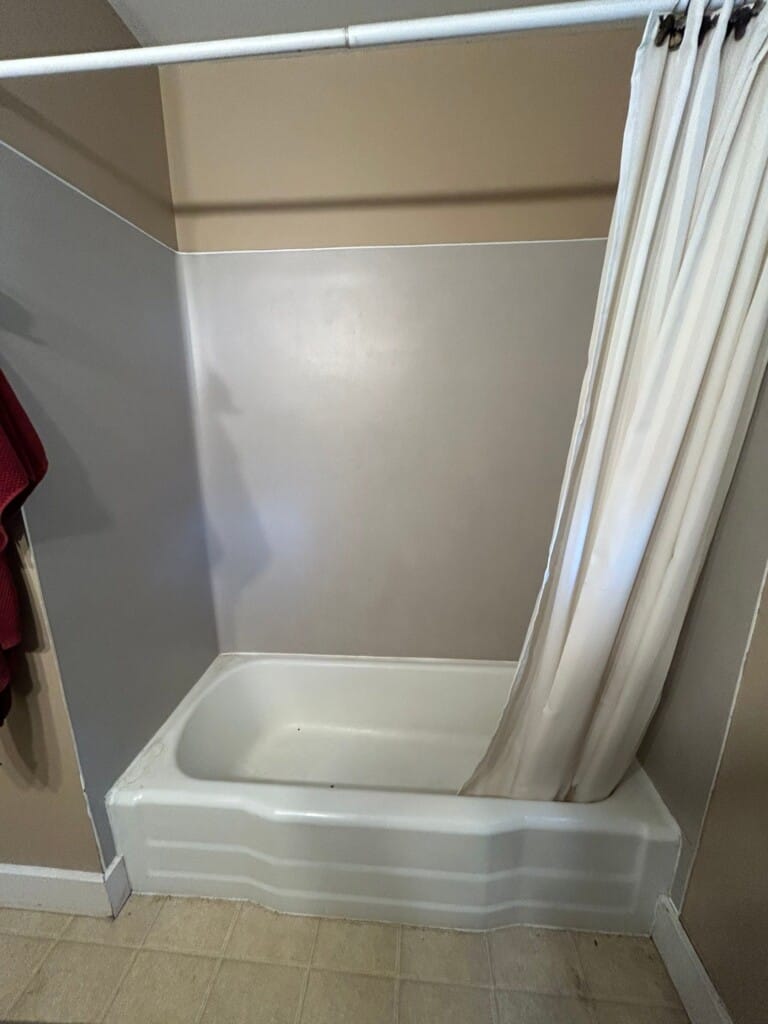 Before - New Bathtub Installation, SE 132nd Ave, Portland, OR 97236