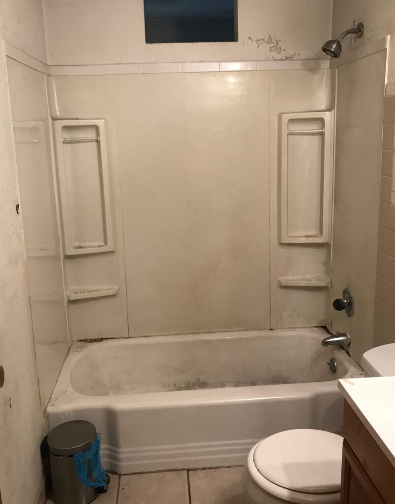 Before - Bath & Shower Combo, Markdale Dr, St. Louis, MO 63114