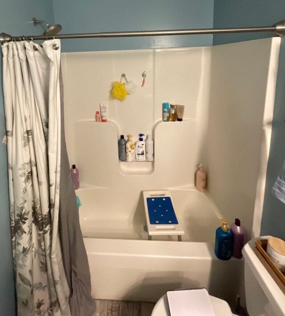 Before - Tub To Shower Conversion, Wimbleton Trail, McHenry, IL 60050