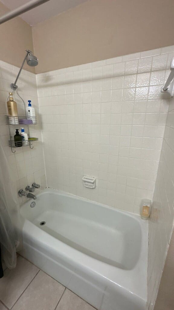 Before - New Bathtub Installation, Pagewood Dr, Dallas, TX 75230