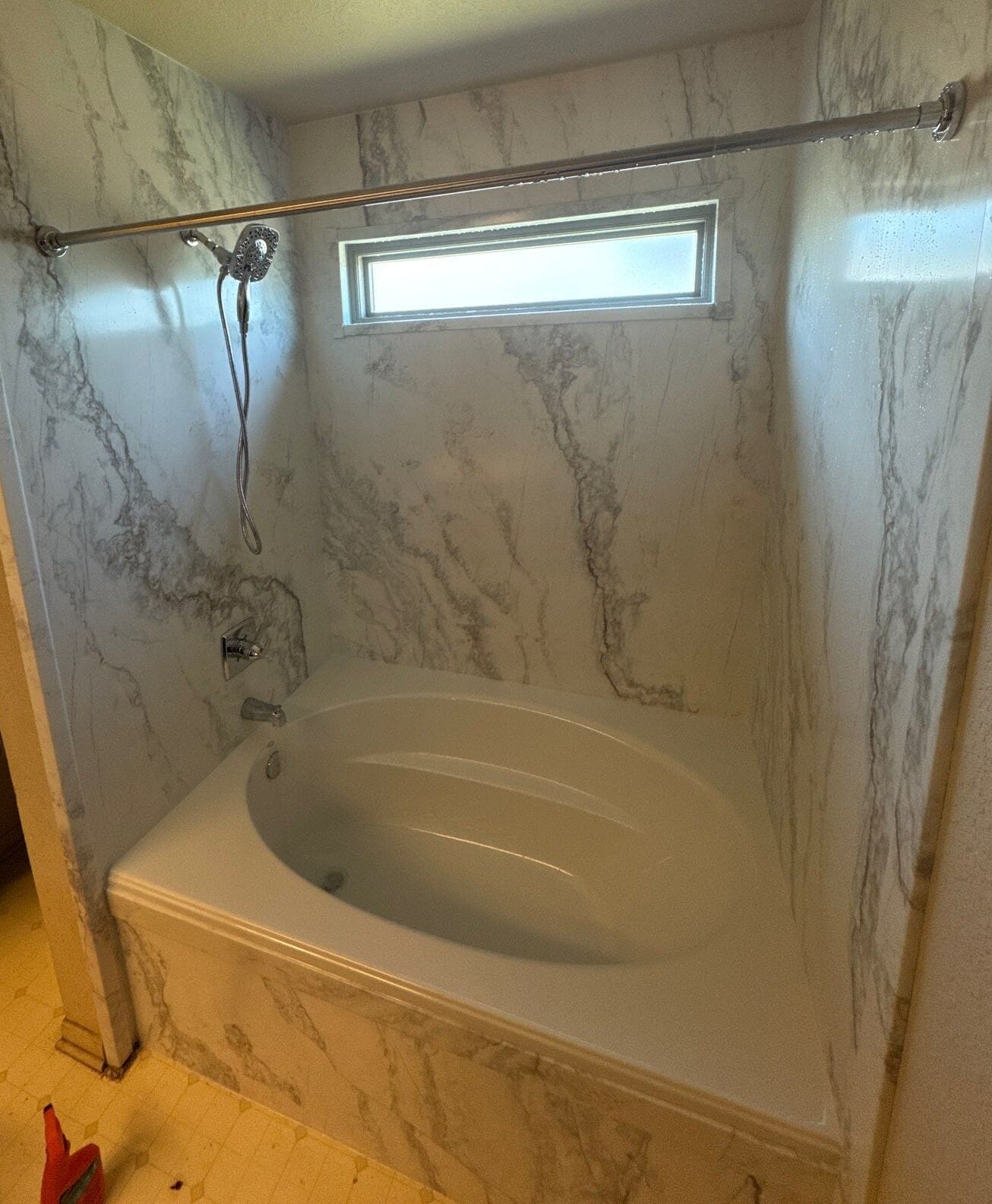 Bath & Shower Combo, Athens St, Belton, TX 76513