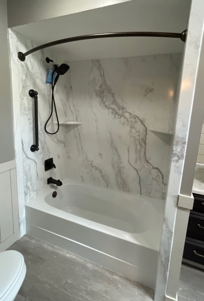 After - Bath & Shower Combo, 8th Ave, Grand Rapids, MI 49534