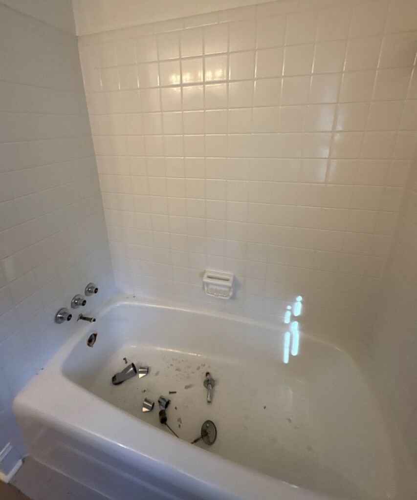 Before - Bath & Shower Combo, Shadowlawn Road SE, Marietta, GA 30067