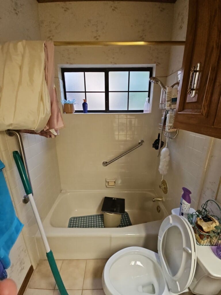 Before - Tub To Shower Conversion, Jester Blvd, Austin, TX 78750