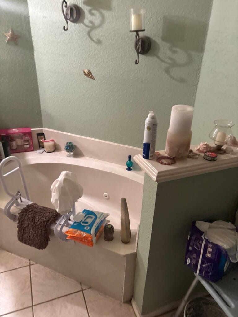 Before - Tub To Shower Conversion, Meadow Park Dr, Arlington, TX 76017