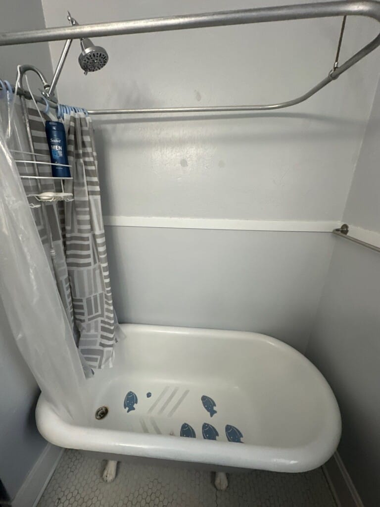 Before - Tub To Shower Conversion, Mason St, Omaha, NE 68105