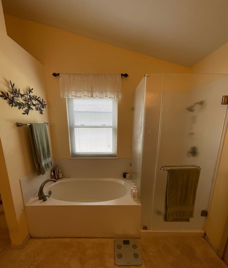 Before - Bathroom Remodel, Columbia Falls Dr, Round Rock, TX 78681