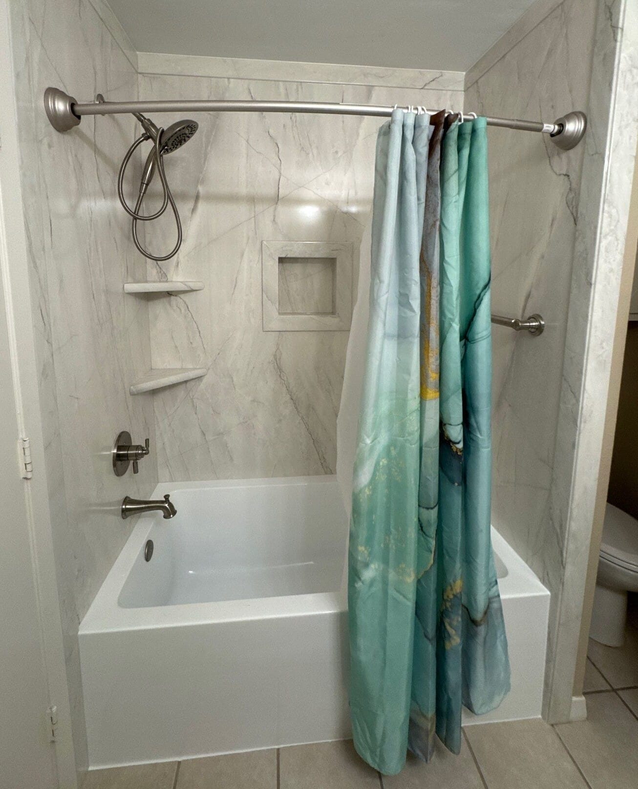 Bath & Shower Combo, Pagewood Dr, Dallas, TX 75230