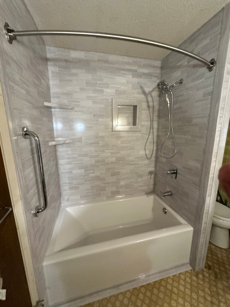 After - Bath & Shower Combo, Ottoway Dr, Temple, TX 76501Ottoway Dr, Temple, TX 76501