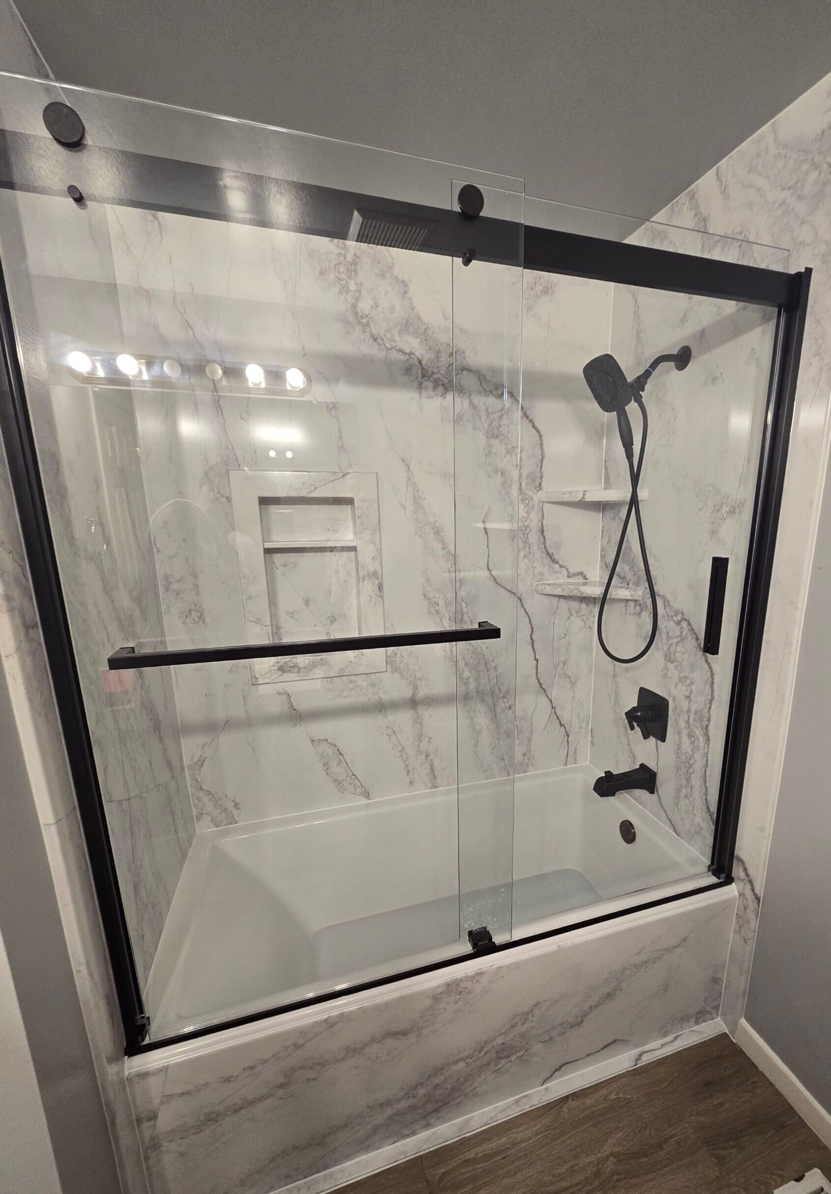 Bath & Shower Combo, NW Merle Dr, Hillsboro, OR 97124