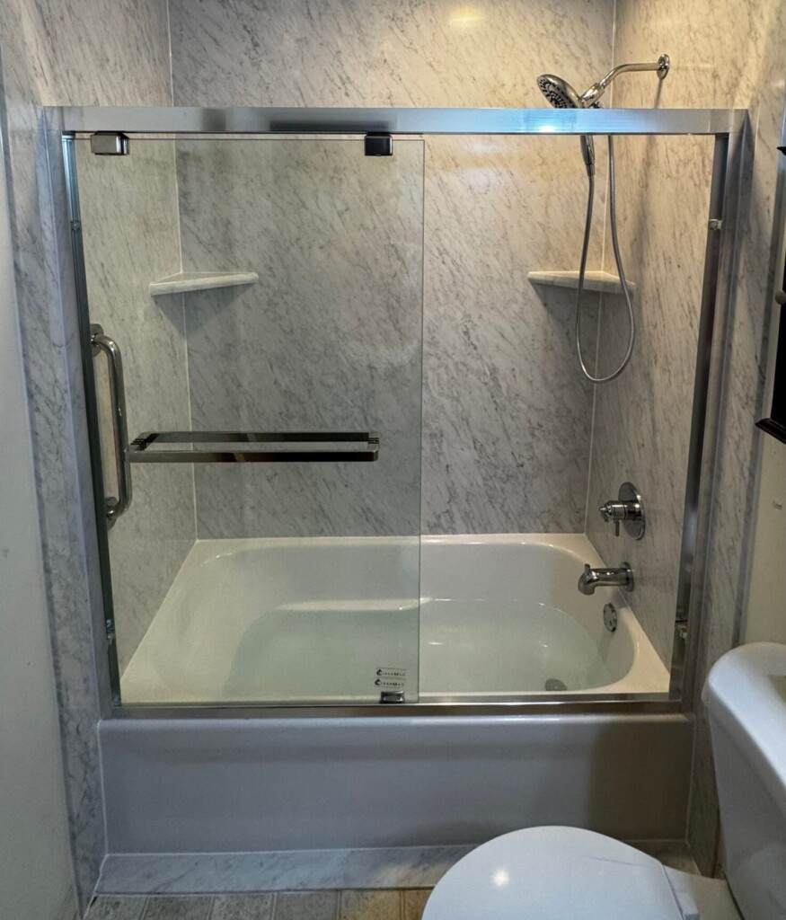 After - Bath & Shower Combo, Doyle road #2, San Jose, CA 95129