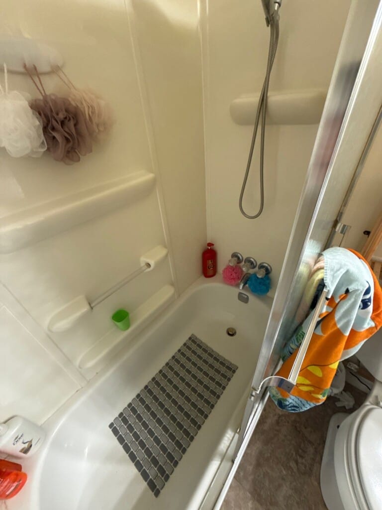 Before - Tub To Shower Conversion, N 30th St, Rogers, AR 72756
