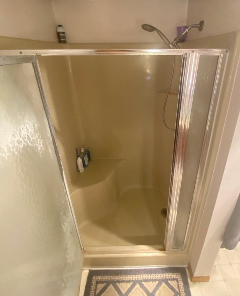 Before - Shower Remodel, Will James Rd, Rockford, IL 61109