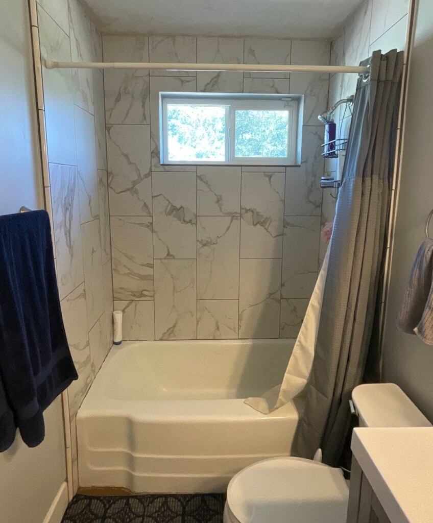 Before - Bath & Shower Combo, E San Juan Ave, Phoenix, AZ 85014