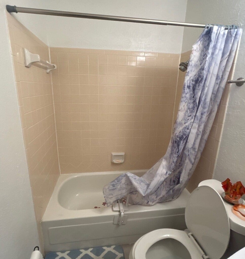 Before - Tub To Shower Conversion, Shadow Bend Dr, Fort Worth, TX 76137