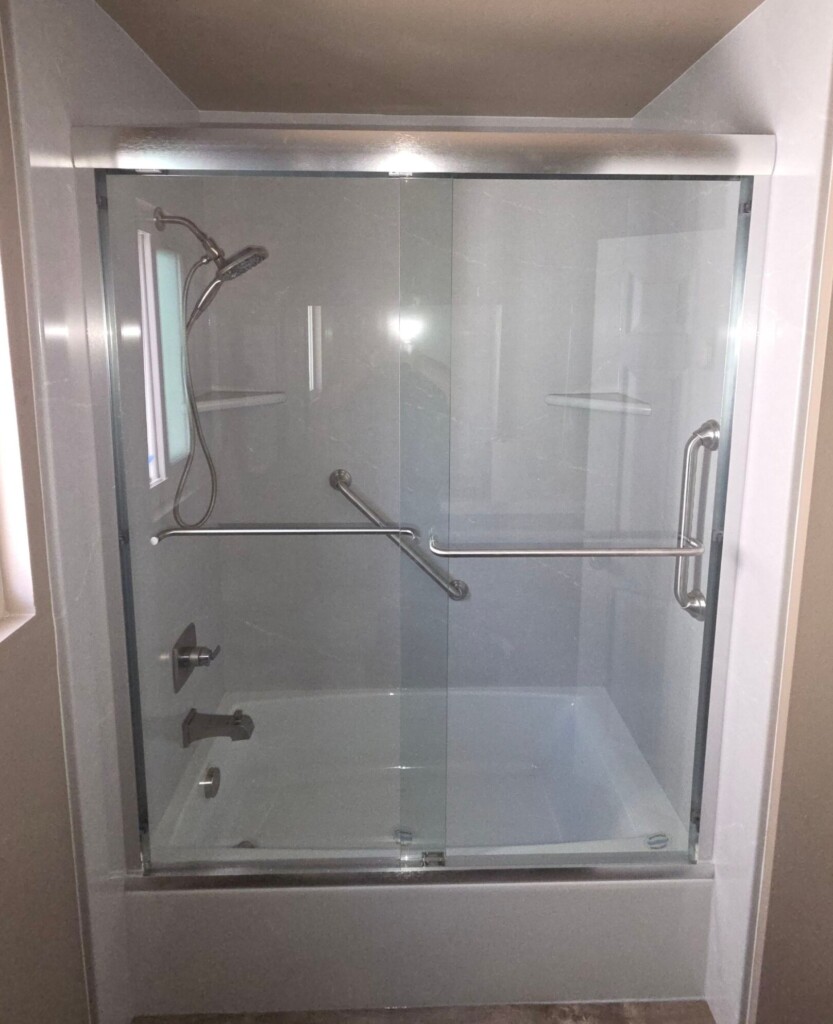 After - Bath and Shower Combo, Manzana Way, San Diego, CA 92139
